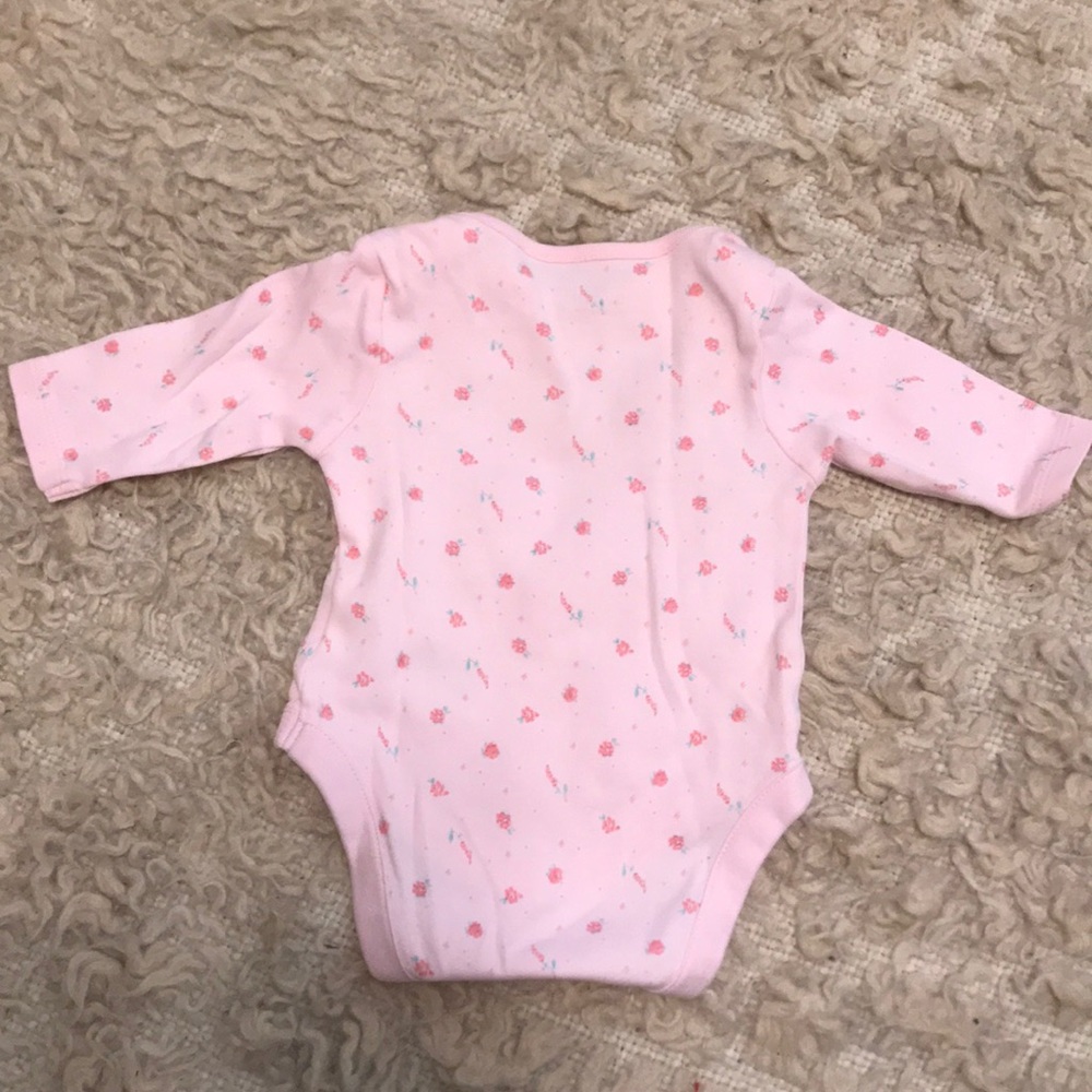 Pink flower onesie - Picture 2 of 4